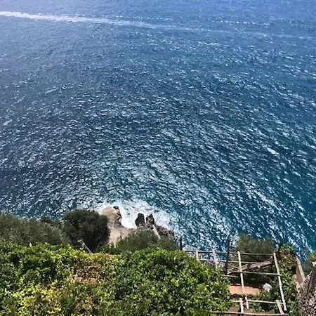Appartamento Di Raphael Con Discesa Privata Al Mare Amalfi Exterior photo